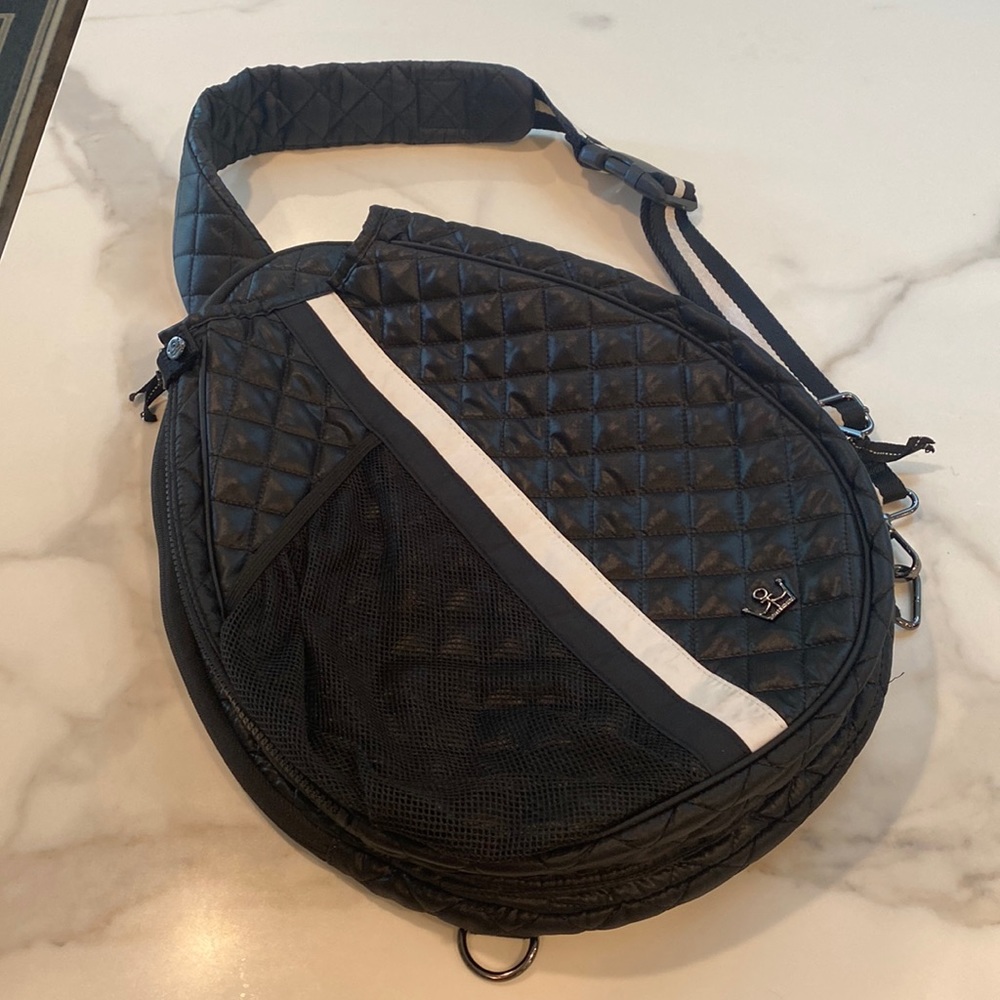 Oliver Thomas tennis sling bag